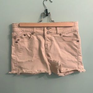 Rock and Republic off white jean shorts!